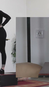 Paní Cleo v ponožkách Puma pošlape jeho otroka k orgasmu pp