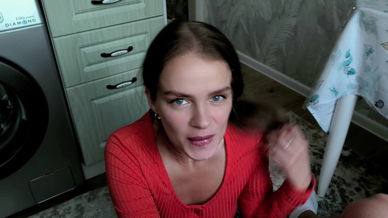 S-Wife Katy: Ich filme meine hausfrau beim schwanzschlucken !.
