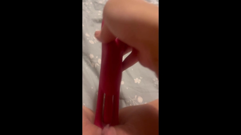 BustySecretGf: แม่น่าเย็ดมือสมัครเล่นเล่นขณะที่ผัวดูถ้วยโลกชั้นล่าง