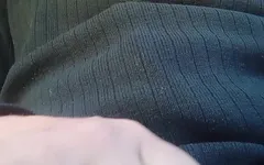 Cewek nakal lagi asik ngusap kontol sambil ngomong jorok di kantor