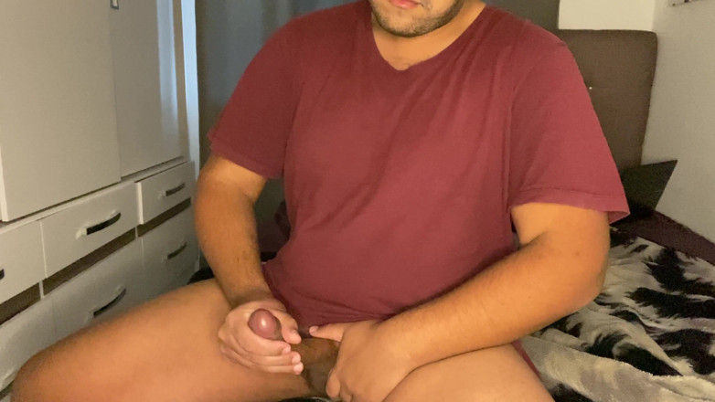 Dylan Ford: Brazilský twink mu stříká na pusu! obrovský výstřik - Dylan Ford