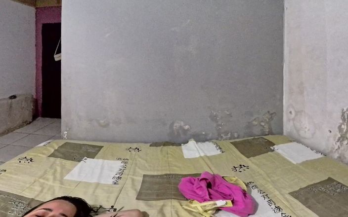 Kasallpimenta VR: Getrouwde naughty betaalt coach met het poesje