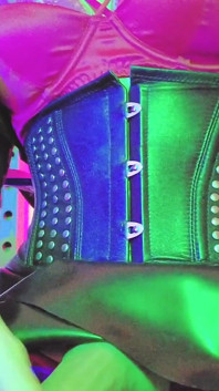 ドミナトリックスエヴァラテックス女王様ビッグディックBDSMソロラバーレザーヒールホットセクシーなデカ尻