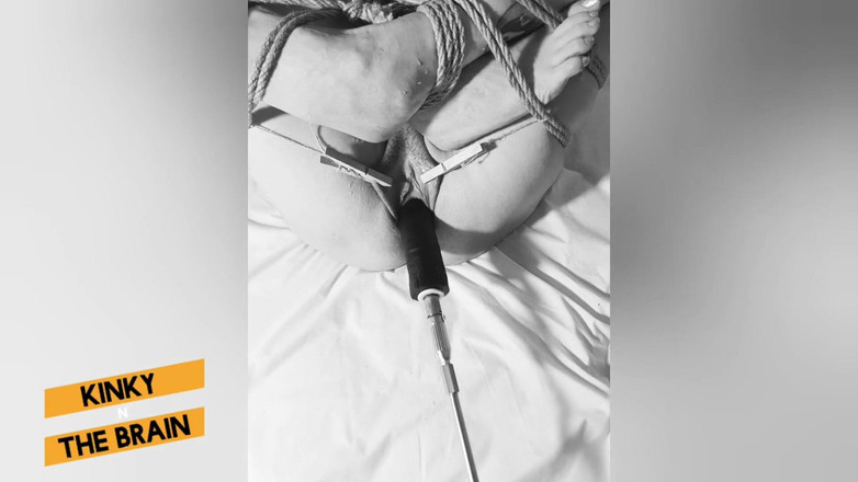 Kinky N the Brain: Шибарі повільний трах змусив мою пизду вибухнути