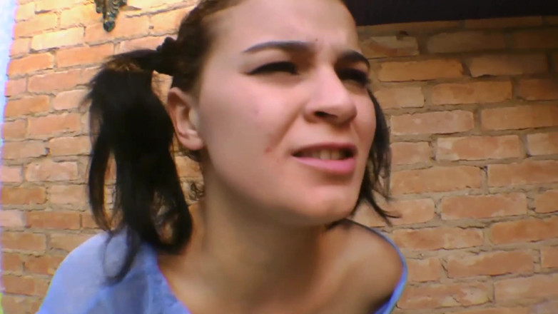 All about pee: Lésbica engolindo mijo e lambendo o cu extremo