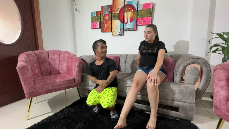 Julianaburning: Une demi-sœur enceinte coquine mesure mon pénis riche et énorme en...
