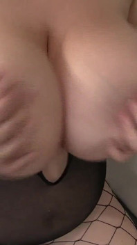 Saya mengongkek MILF panas dengan pantat besar dan tetek gergasi dan ia menakjubkan!! Vol 1