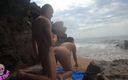 Mayay Thor X: Heta par som har sex på stranden