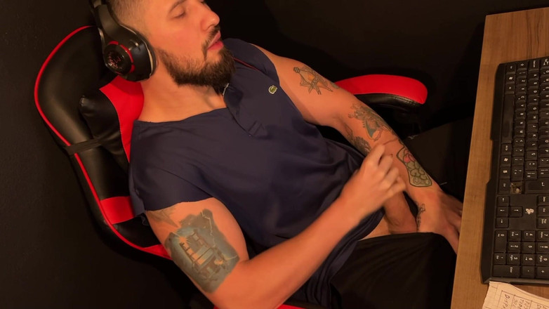 Neitan Safado: Handjob Sitting in Gamer Chair with Strong Cum Filmed From...