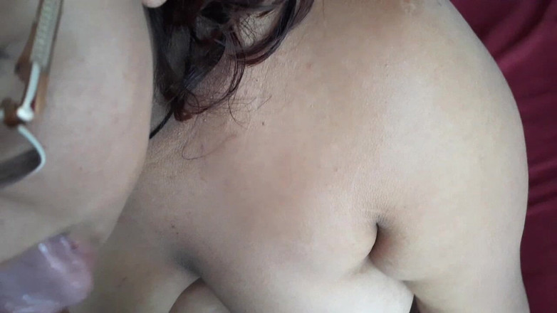 Hot Strawberry: Pipe maison de mon amie BBW, gourmande me crache la...