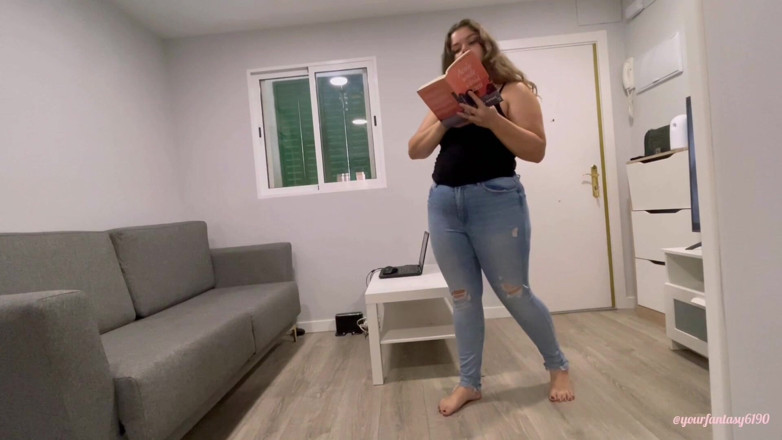 Your fantasy studio: Reading and Farting in Jeans Compilation