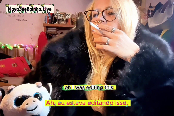 Goddess Maya3ee Rainha: Psychotyczny łańcuch palenia palenie na zewnątrz podczas edycji filmów BBW MILF...