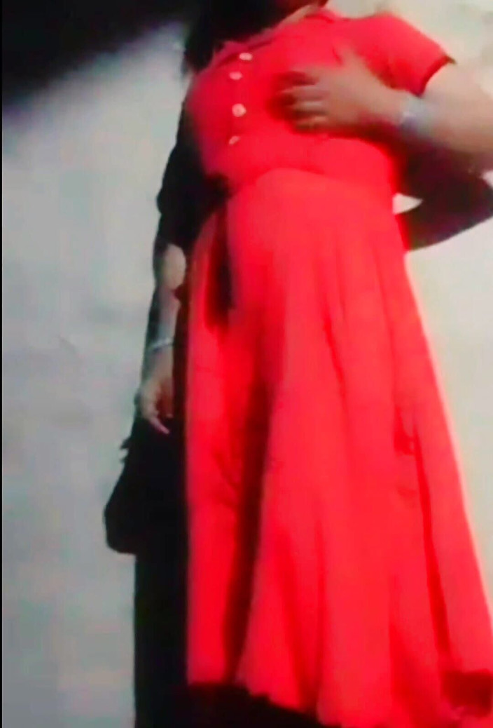 TricolorMusic3: Даже не спрашивай о моей горячей киске и заднице, оба жаждут члена. Пососи мою грудь тебе в рот и держи талия и толчок