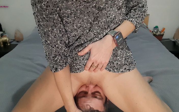 goddess82: Don't Move! Stai sub curul și pizda mea! 4k! 15 minute! Versiune completă!