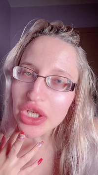 Obsesión labial se burlan de