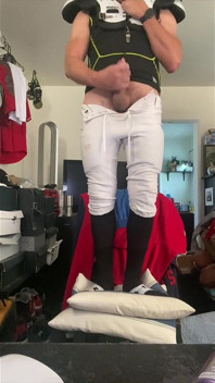 Football Athlete Dilf Jockdad87 Is Super Horny in His Pads, Pants and Socks on Cam