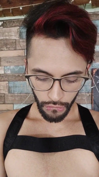 Jerking off after a horny camshow