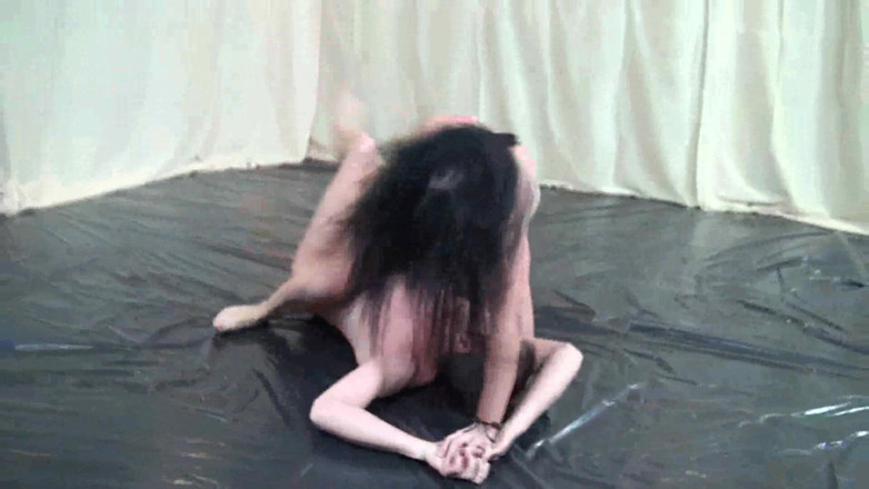 Femdom Austria: Silvia matura cattura Miroslav