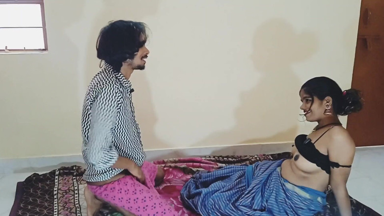 Vija: Deshi moglie tradisce con gli amici marito video porno video...