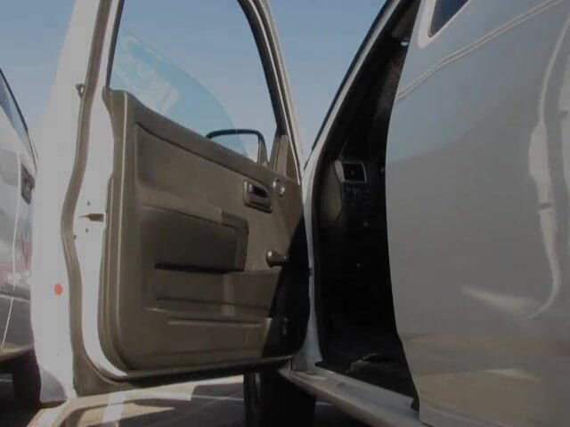 The porky pervert: Bãi đậu xe xuất tinh 8