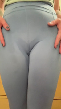 Coño sudoroso en spandex de Lycra