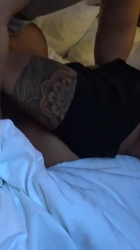 Dikke grote reet latina Brandi Bae Twerkt & neukt willekeurige fan Teddy Taran cognac