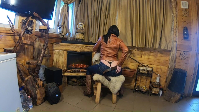 MilfyCalla: Milfycalla合集 - 穿着靴子吮吸鸡巴并吞精 2