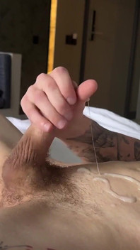 Můj Přítel Mě Tak Naštval, Že Jsem Se Vystříkal Domů a Nakonec Jsem Myslela Na Něj!