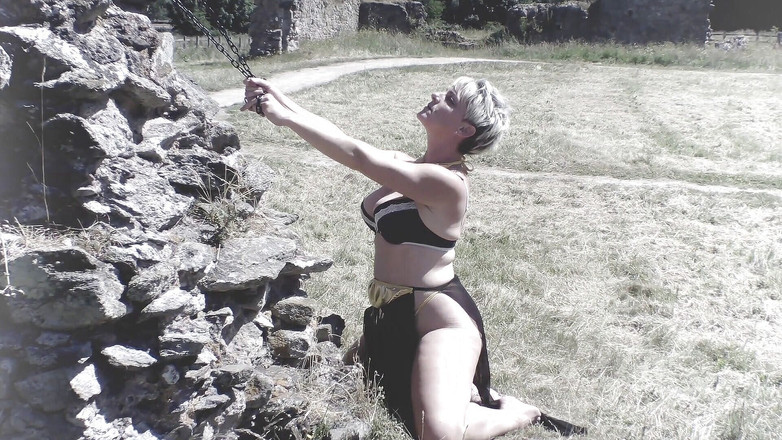 The adventures of Kylie Britain: 奴隶的先验 1