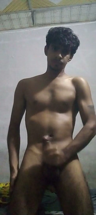 Golpeando Mi Pene Hasta Acabar Chorros De Leche