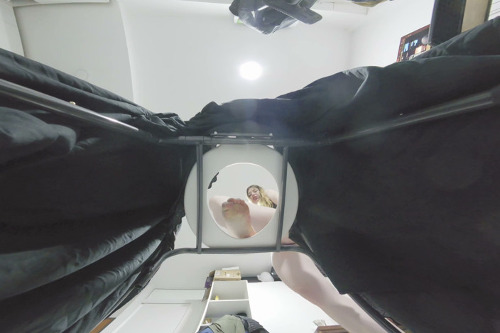 RussianGoddessVR: Farts, Feet and Spit From Your Goddess