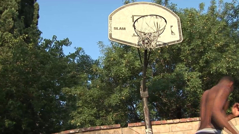 The Window of Sex: Weelderige tiener grote pik scène-4 rondborstige blonde tiener Honey Foxxx...