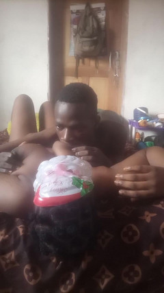 Oladi plenty tv: Ta dziewczyna z dużymi piersiami przygotowuje się do seksu