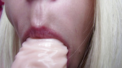 Cuteblonde666: Zblízka orál a dávení