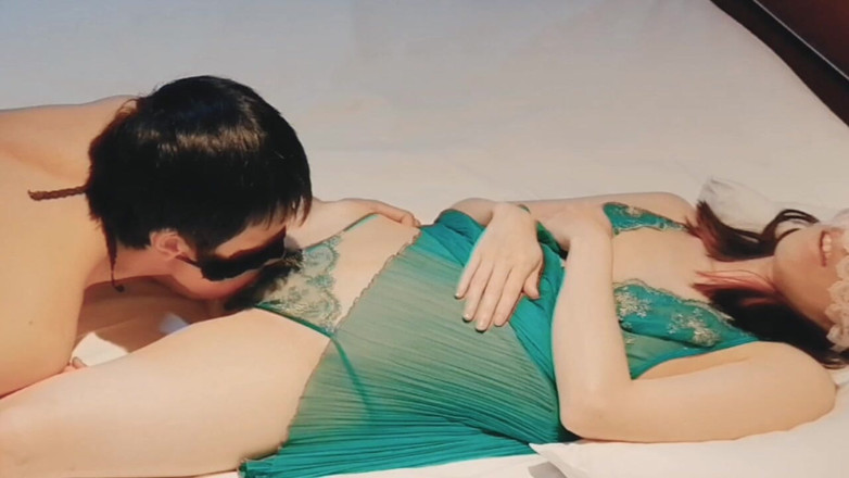 kawasakiBK: A Slender and Cute Married Woman in Green Sexy Lingerie...