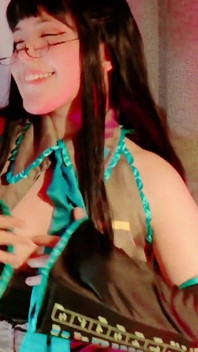Cosplay De Puti Miku Sfw