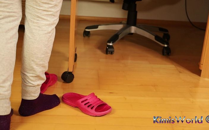 KimisWorld: Dirty Socks &amp; Slipper Tease - Worn Workout Look