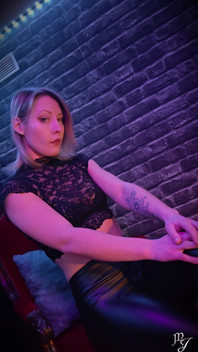 Foot Worship - Maitresse Julia