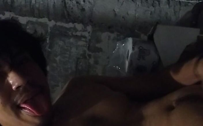AlexAlejandro13: Menuangkan banyak susu, sangat lezat