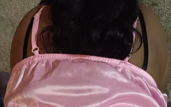 Queen4desi: Awek kolej India seksi berkongkek gaya doggy Queen4desi