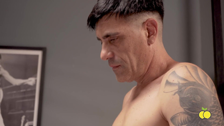 Limon producciones: Potkal jsem holku na Tinderu a nakonec se to stalo