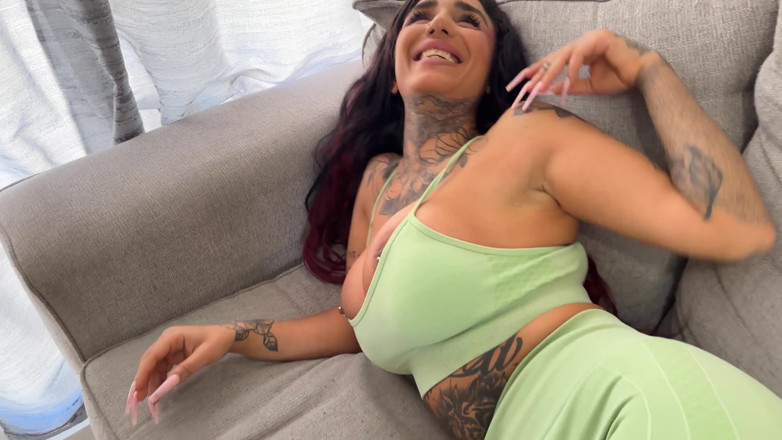 Bitch hunter: Tattoo Slut with Big Boobs Totaly Destroyed by German Fucker