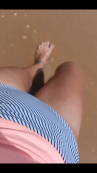 Pee Spotting the Beach