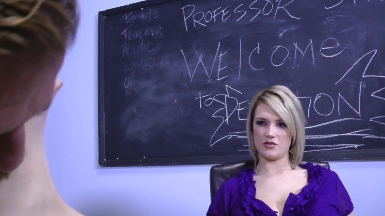 Foot Girls: La maestra dominante rubia quiere que su estudiante adora sus...