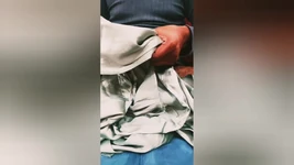 Saten ipek mastürbasyon pornosu - yengenin saten ipeksi yeşil şalvarına boşalma 82