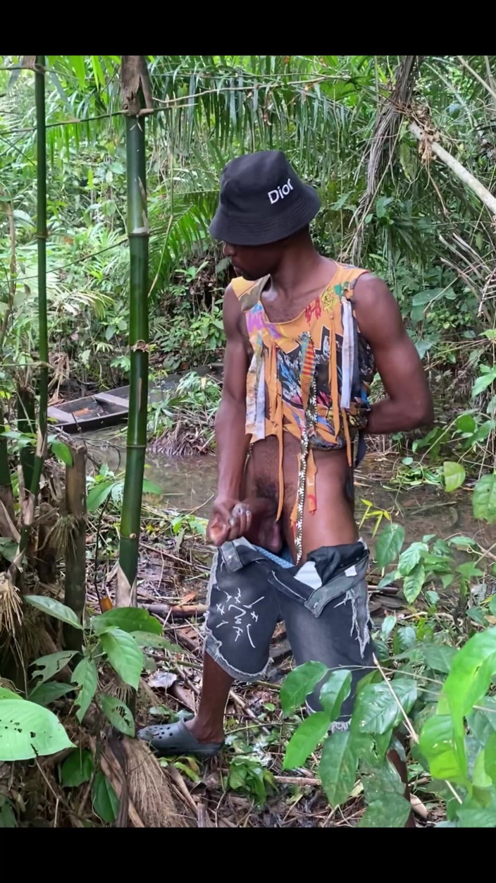 assdriller50: Derramando Porra Na Floresta