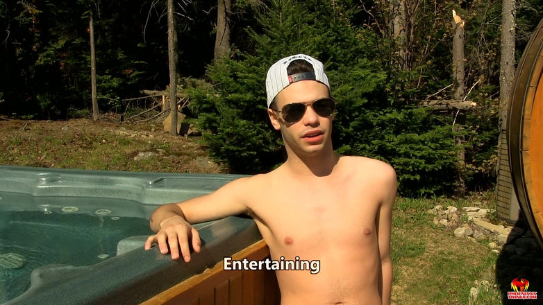 Phoenixxx: Al sole con la sexy zack