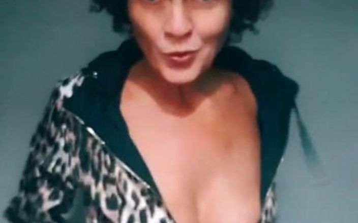 Sensualpolestar: Milf sensualpolestar