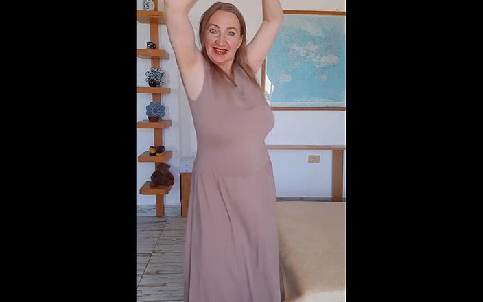 Maria Old: Estoy bailando sin ropa interior