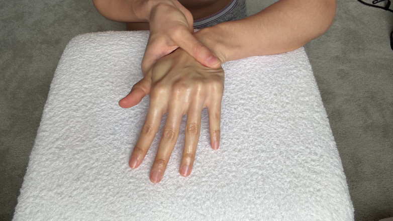 Ms Emmy Lynn: Uctívání rukou gfd příběh